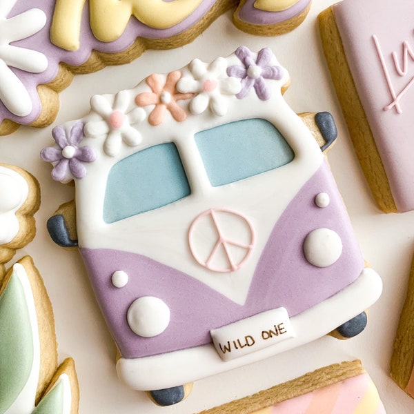 Retro Bus with Flowers Cookie Cutter STL