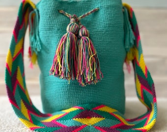 Crochet Bucket Bag, Teal Crochet Purse, Wayuu Crocheted Bag, Boho Crochet Shoulder Purse, Crochet Drawstring Purse, Retro Crochet Bag