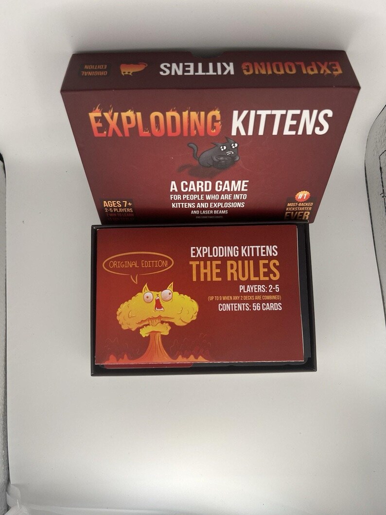 EXPLODING KITTENS Card Game 2015 Preowned Excellent Condition image 4