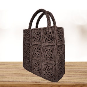 Gehäkelte Blumenhandtasche, einzigartige Minimalist-Stricktasche, klassische Schultertasche mit quadratischem Muster, vielseitige Einkaufstasche, handgefertigte Strandtasche