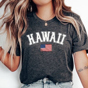 HAWAII State T-Shirt, USA Flag Graphic Tee, Loose Fit Crew Neck Top, Hawaii Souvenir TShirt, Travel Unisex Vintage Clothing Shirt
