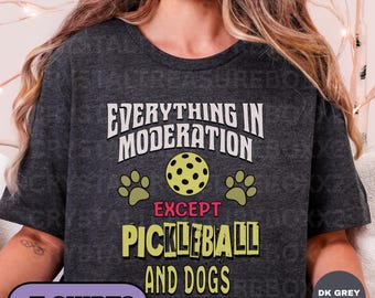 Pickleball und Hunde Shirt, lustiges Pickleball Unisex T-Shirt, Pickleball Spieler T-Shirt, Mama Hundeliebhaber Geschenk, Pickleball Workout Tee, Welpen T-Shirt