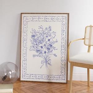 Blauer, Handgezeichneter Blumendruck, Vintage Wandkunst, ästhetisches Boho-Plakat, Chinoiserie-inspiriertes Wildblumenplakat, botanische Feinliniendruck