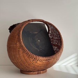 Vintage Wicker Basket: Boho MCM Home Decor, Large Handled Basket