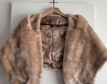 Vintage Regina Glenara by Glenoit Faux Fur Cape Coat With Hand Pockets | Vintage Wardrobe | Vintage Style