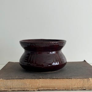 Vintage Robinson Ransbottom Spittoon Tobacco Crock, Brown Galzed Pottery, USA Stamped