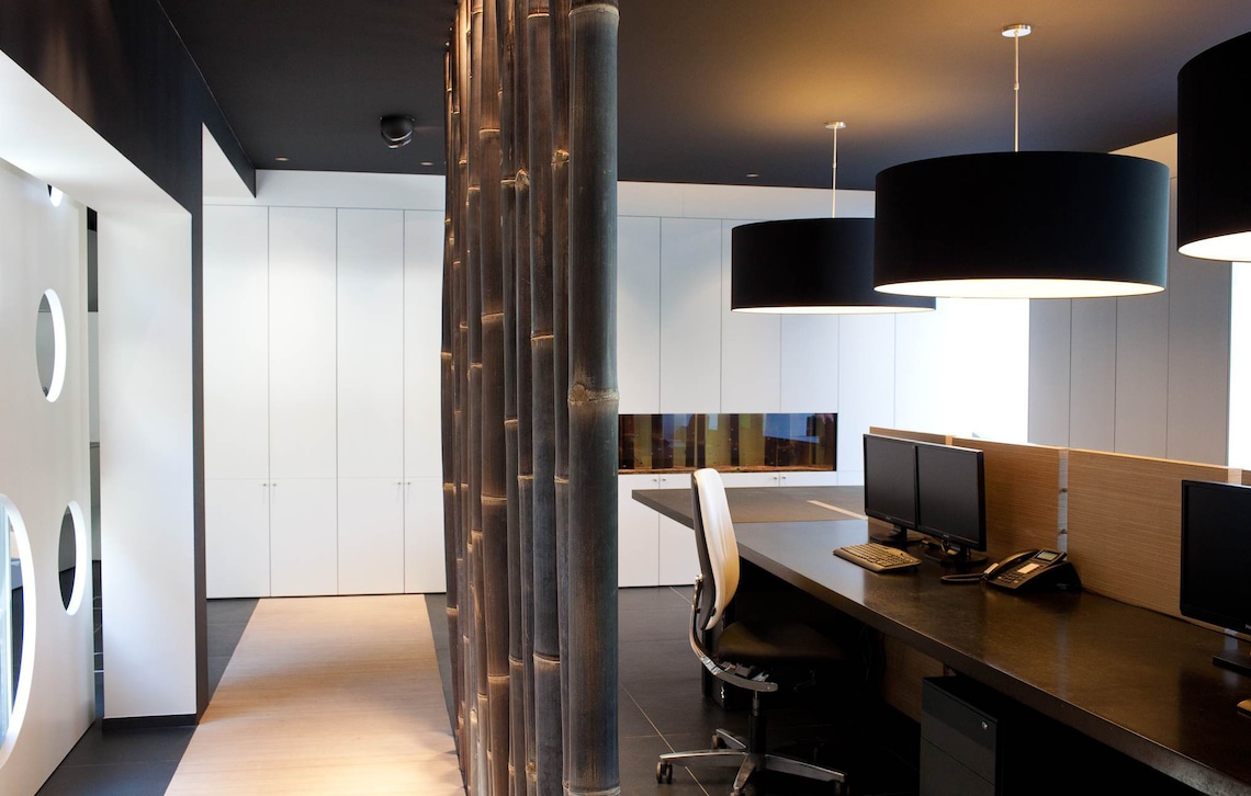 Half round natural black bamboo cap moulding. image 3