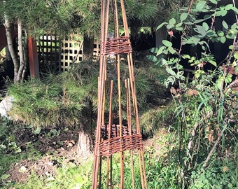 Foldable Willow Gardn Obelisk, Natural brown