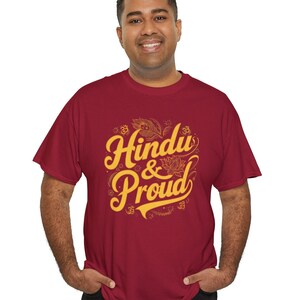 Regalo de camiseta hindú y orgullosa. Regalo hindú. Regalo para sacerdotes. Ropa espiritual. Indumentaria cultural. Ropas etnicas. Camisa de yoga. Camisa del templo hindú. imagen 8