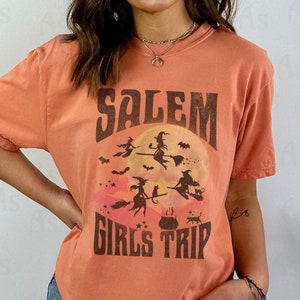 Retro Salem Girls Trip Shirt - Funny Halloween Tshirt, Comfort Colors Halloween witch Shirt, Gift for Salem Trip, Witch Salem Mass Retro Tee