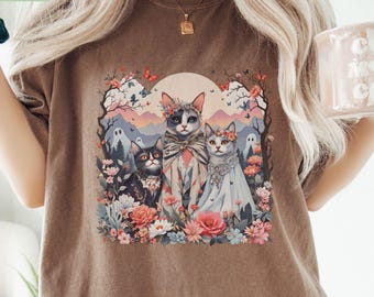 Comfort Colors Spooky Cat Shirt: Retro Halloween Tee