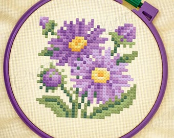 Aster, punto croce mini/piccolo. Compatibile con Pattern Keeper/Markup. Filati DMC. Scarica PDF di schemi e schemi. Ricamo.