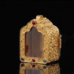 Gold Ghau Box Pendant: S999 Silver Buddha Amulet, Meditation Necklace