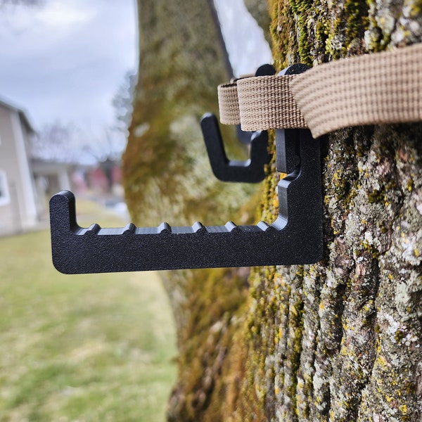 Saddle Hunting Bow Hanger with 3 Hanging Molle Clips Tethrd Topy Cruzr Trophyline