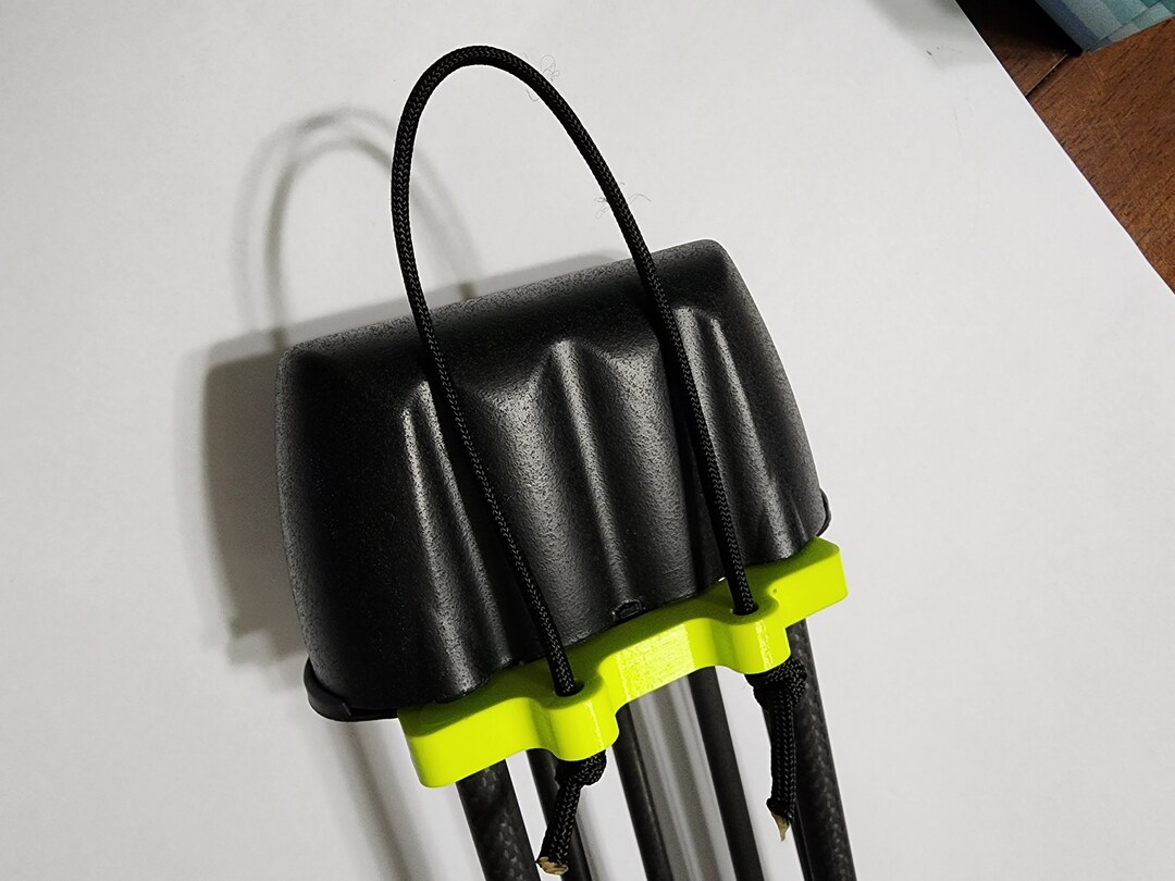 Tight Spot 5 Arrow Quiver Hanger Archery Clip Tethrd Trophyline Etsy