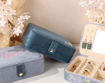 Boîte à bijoux portable personnalisée, étui organisateur de voyage, cadeau de la mariée, boîte à bijoux en velours fleurs de naissance, cadeau pour elle, cadeau de maman