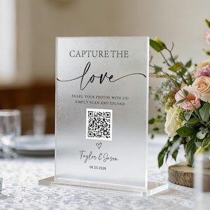 Share the Love QR Code Sign, Wedding QR Code Sign, Personalized Minimalist Wedding Sign, Elegant Modern Wedding Decor