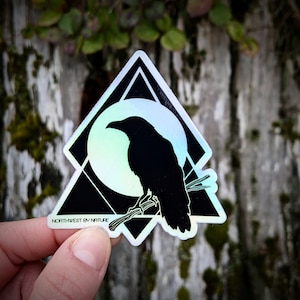 Autocollant holographique corbeau - corbeau - oiseau - côte ouest - animal de la Colombie-Britannique - Mouche libre et sauvage