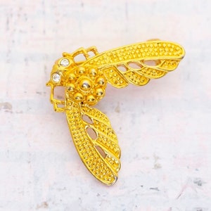 Vintage Gold Tone Cicada Insect Intricate Brooch - BB1