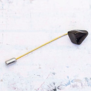 Vintage Faux Stone Geometric Tip Gold Tone Stick Pin - BB12