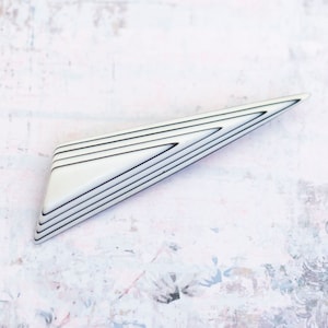 Vintage Geometric Long Triangular Abstract Silver Tone Brooch - BB12