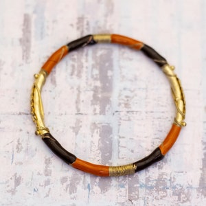 7 inch, Vintage Multicolored Band Gold Tone Bangle - BB28