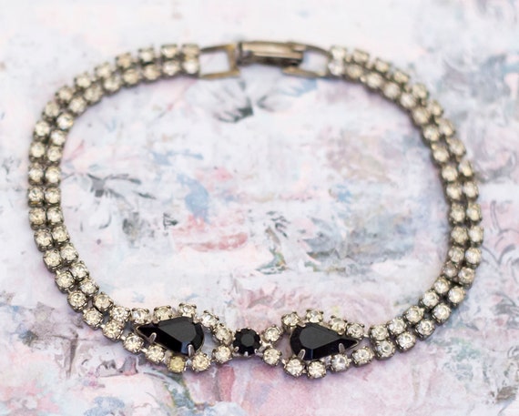 Vintage Lovely Colorless Rhinestone Bracelet 7 1/… - image 2