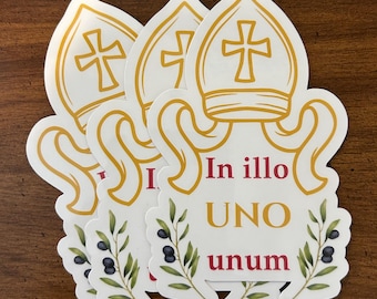 In Illo UNO Unum Catholic Sticker – Catholic Latin motto – Mitre Design