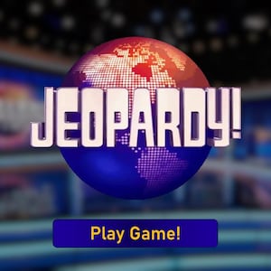 Puede incluir: Un globo terráqueo azul con un mapa del mundo rojo, blanco y azul. La palabra "JEOPARDY!" está en letras blancas sobre el globo. Debajo del globo hay un botón azul que dice "¡Jugar al juego!"