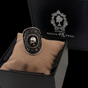 Anillo memento mori en plata ley .925
