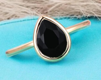 Teardrop Black Onyx Ring: Gold-Plated 925 Sterling Silver