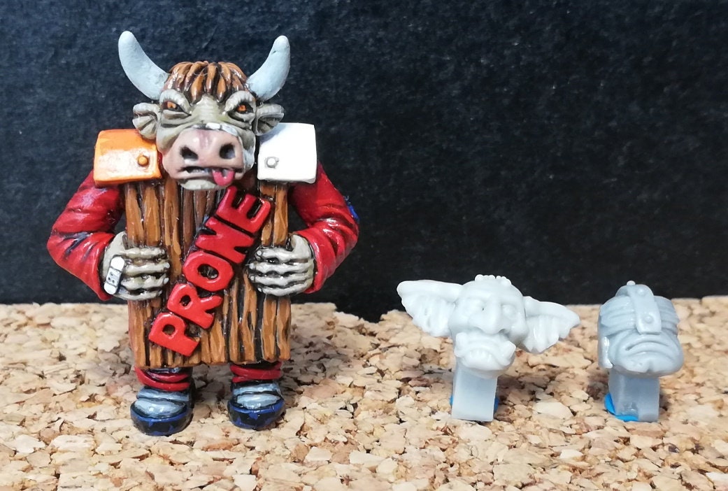 Blood Bowl Big Guy Prone Stunned Marker With Three Head Variants - Etsy