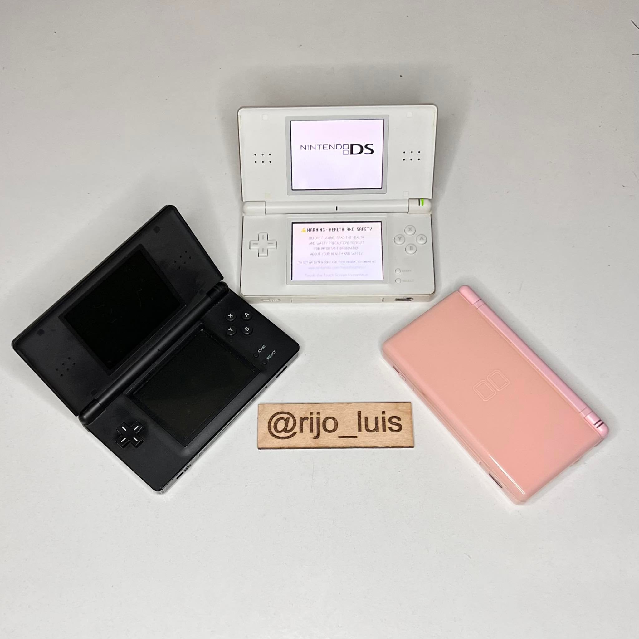 Nintendo DSi LL XL with charger, Choose Your Color, Plays English Games, Jpn