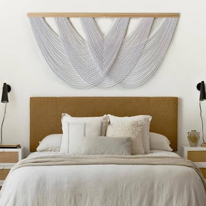 Handgeweven macramé wandtapijt - boho chic woondecoratie met ingewikkelde knooppatronen