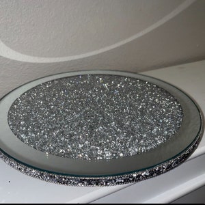 Spinning crushed Diamond display tray