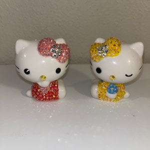 Diamond Kitty  salt/pepper shaker Set