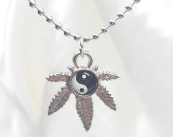 Collier à billes Yin Yang Weed