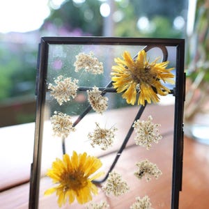 Pressed Flower Frame made with Real Flowers, 3”x4”, Antique Bronze Vintage Frame