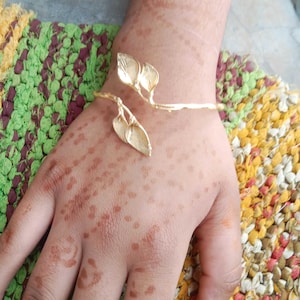 Designer Leaf Bracelet, Adjustable Leaf Cuff Bracelet , Boho Fashion, gift for her Bulk Wholesale Available ,Gold Bracelet,Leaf Bangles