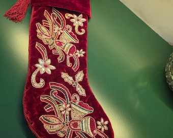 Personalisierte handgemachte rote Samt Weihnachtsstrumpf mit Perlen Stickerei Urlaub Dekor Feuer Mantel Strumpf Geschenk Halter Tasche Dekoration