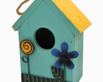 Nest box PIEP SHOW - the most beautiful birdhouse for your garden