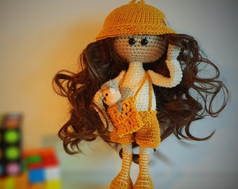 Gehäkelter Schlüsselanhänger Mini Curly Girl Schultasche Puppe mit Draht, handgemachte Puppe für Mädchen, Puppe zum Verkauf, Puppe mit lockigem Haar, Geschenk, einzigartiges Muster, Spielzeug