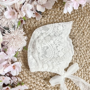 Elegant Lace Christening Bonnet – ARMINA2 ivory