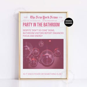 Rosa Badezimmer Druck, Cola im Badezimmer, Rosa Zeitungsdruck, Lustige Wandkunst, Trendiger Retro Druck, Preppy Prints, Disco Art Funky Decor
