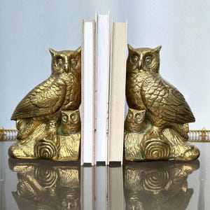 Vintage Solid Brass Owl Bookends Heavy Mid Century Book Holders, Pair of Owls with Baby Owls, Detailed Brass Carving Hollywood Regency Decor