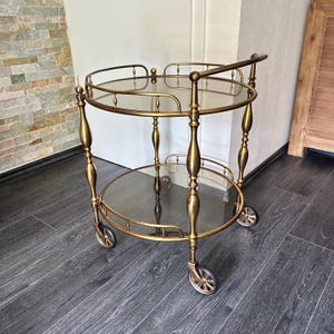 Serveerwagen van messing Italiaanse theewagen Hollywood Regency-trolley barwagen met getinte glazen bovenkant, rollende bijzettafel vintage