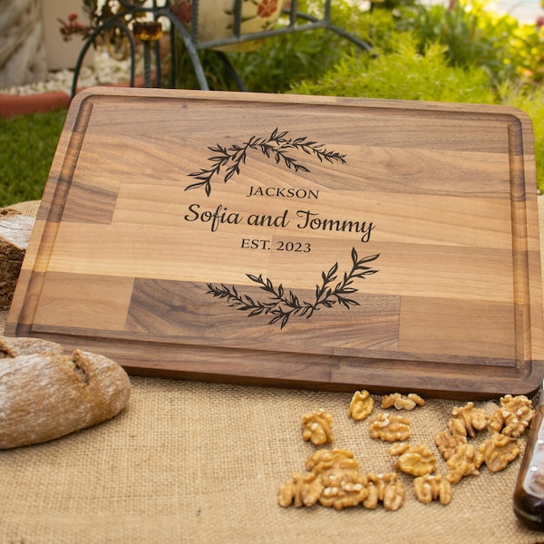 Personalized Cutting Board, Personalized Wedding Gift, Couple Cutting Board, Custom Engagement Gift, Anniversary Gift, Bridal Shower Gift