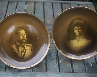 2 antieke 1911 kroningsplaat koning George V en Queen Mary Ridgways Britse koninklijke familie