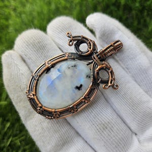 Rainbow Moonstone Wire Wrapped Pendant Blue Flash Moonstone Gemstone Pendant Oval Moonstone Pendant Copper Necklace Copper Wire Pendant Gift