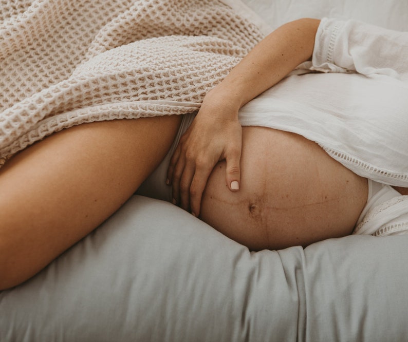Cojín almohada embarazo y lactancia medio cuerpo imagen 4